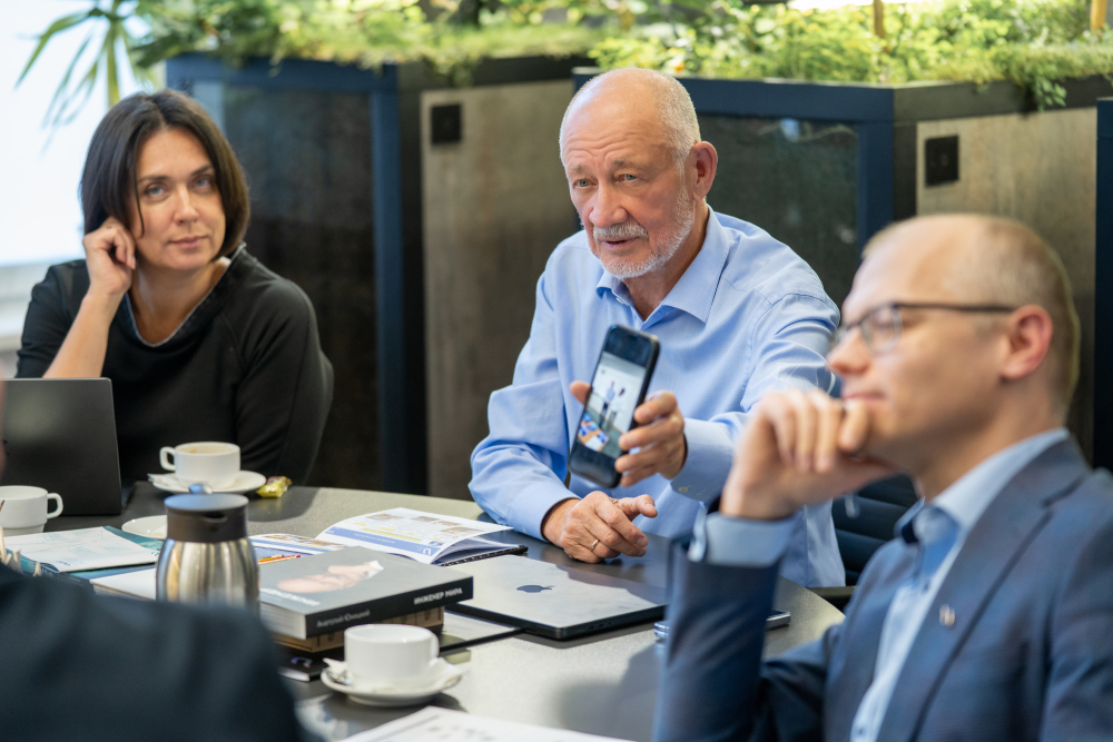 anatoli-unitsky-held-a-meeting-of-the-scientific-and-technical-council-of-ust-inc